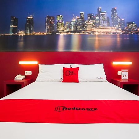 Reddoorz Near Hawaii Water Park Hotel มะลัง ภายนอก รูปภาพ