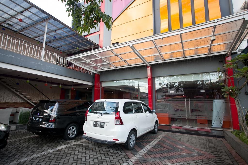 Reddoorz Near Hawaii Water Park Hotel มะลัง ภายนอก รูปภาพ